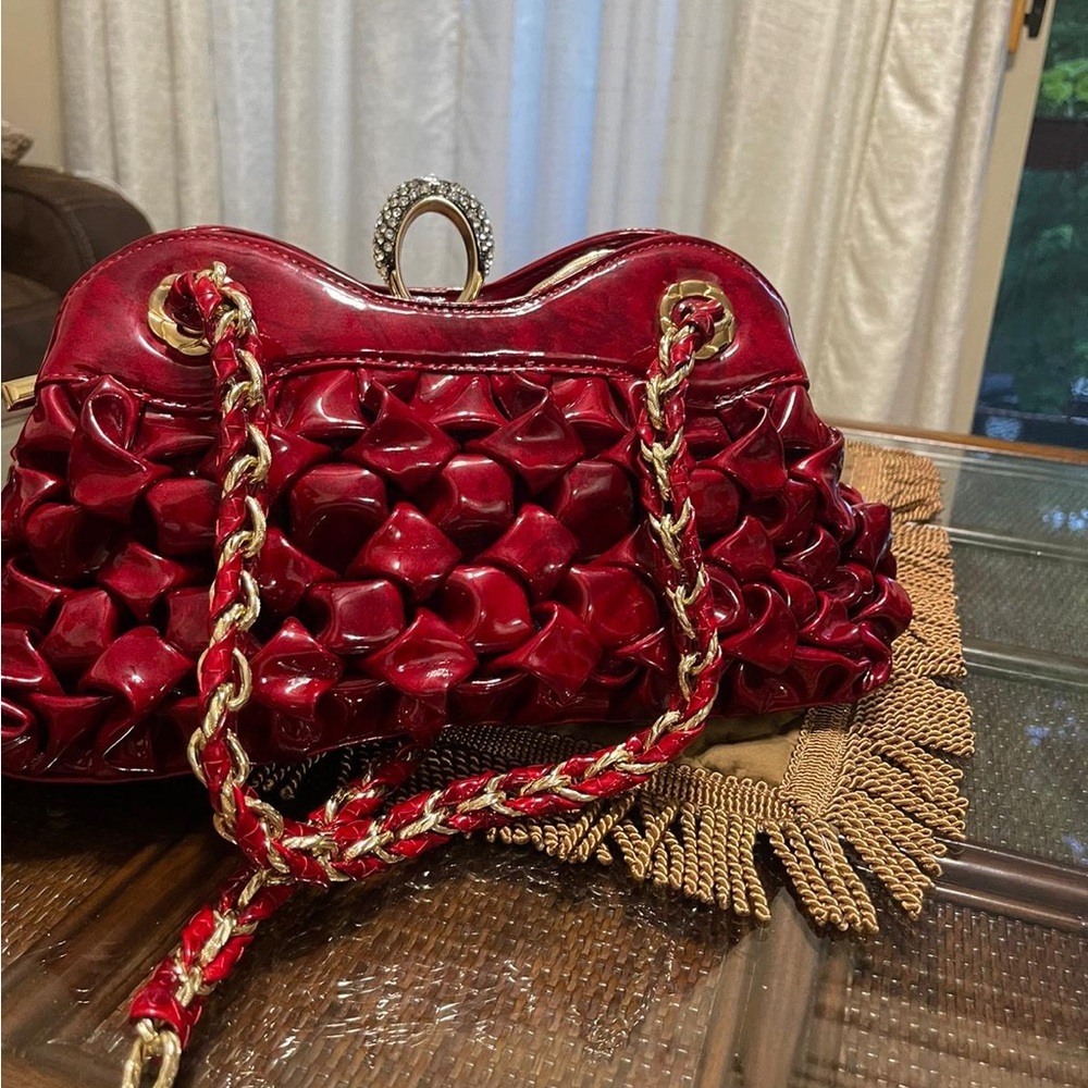 Elegant Red Women's Bag with Gold Chain